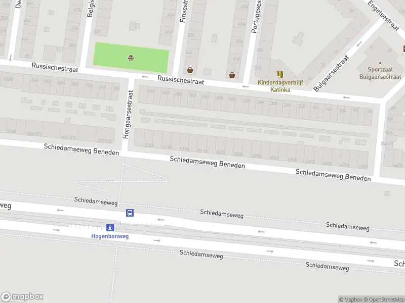 Ambulance met grote spoed naar de Schiedamseweg Beneden in Rotterdam