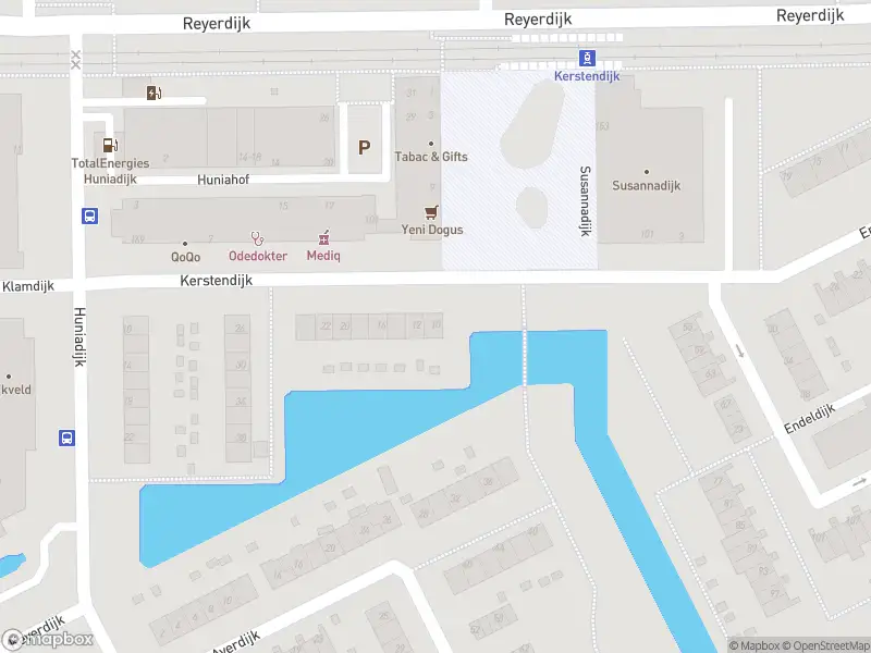 Ambulance met gepaste spoed naar de Kerstendijk in Rotterdam