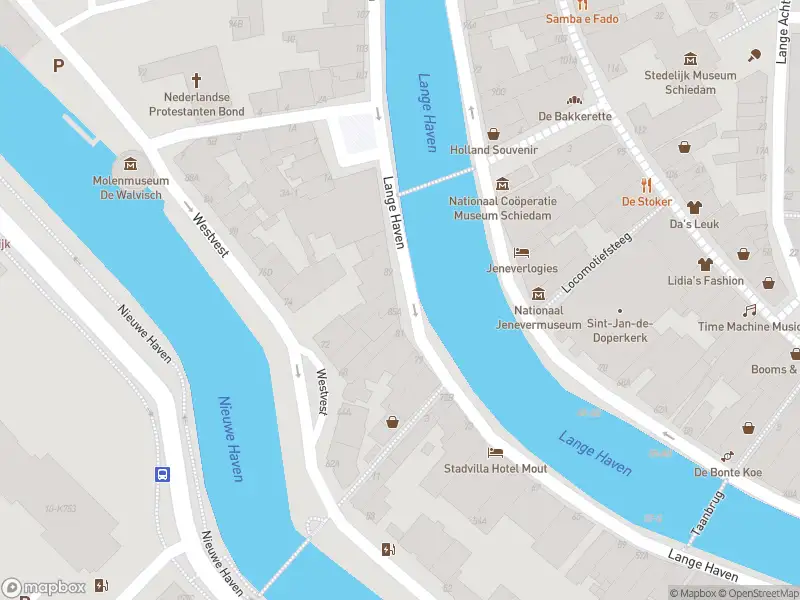 Ambulance met gepaste spoed naar de Lange Haven in Schiedam