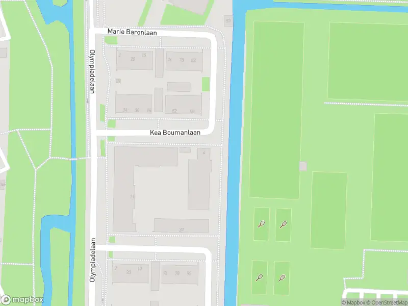 Ambulance met grote spoed naar de Kea Boumanlaan in Amstelveen