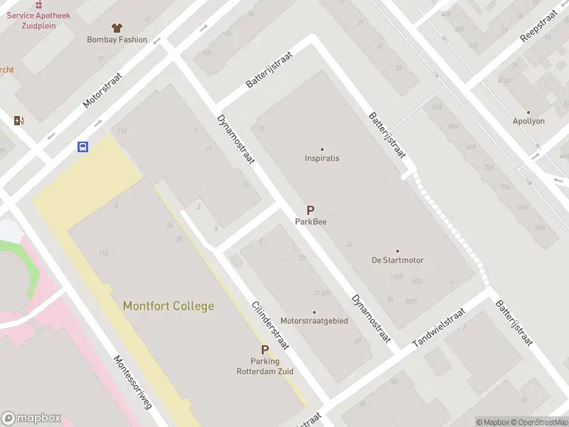 Ambulance met grote spoed naar de Dynamostraat in Rotterdam