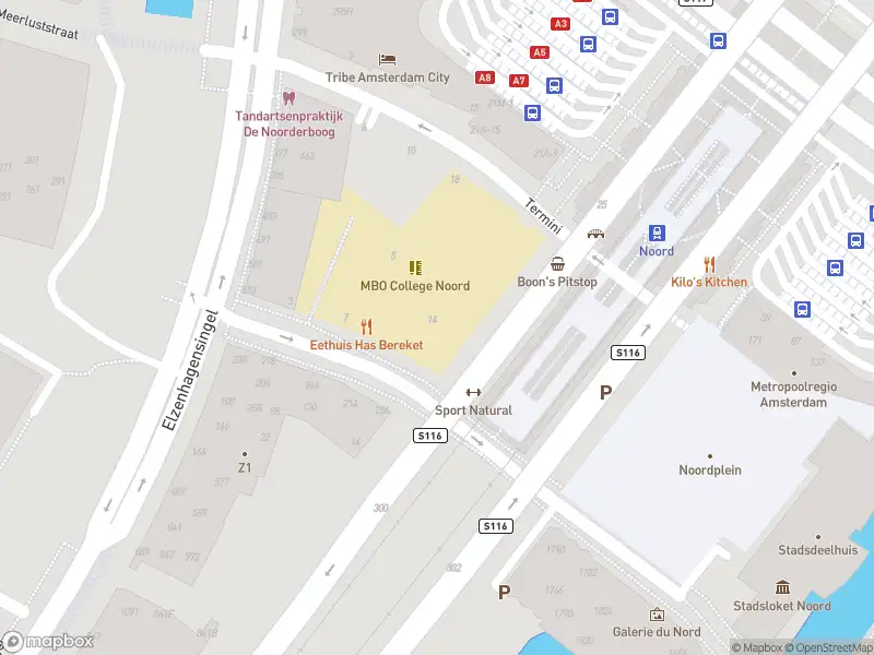 Brandweer met gepaste spoed naar de Gare du Nord in Amsterdam