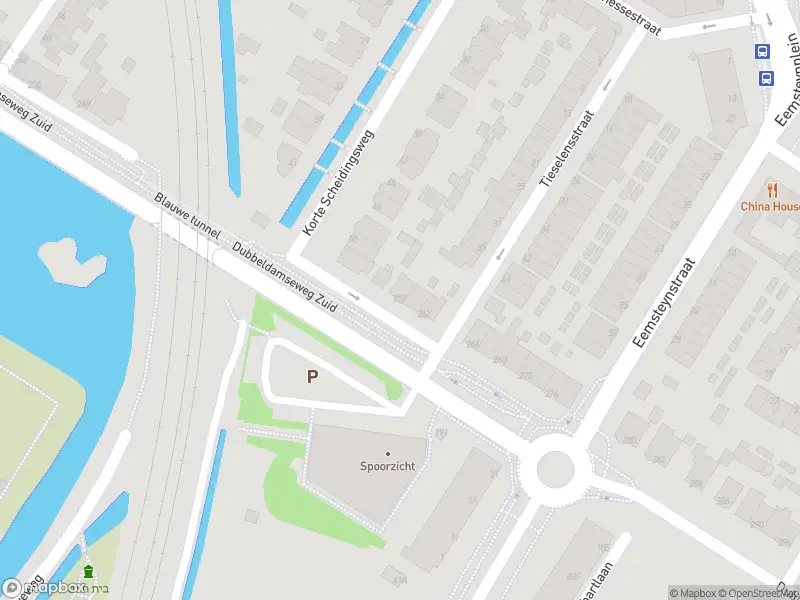 Ambulance met gepaste spoed naar de Dubbeldamseweg Zuid in Dordrecht