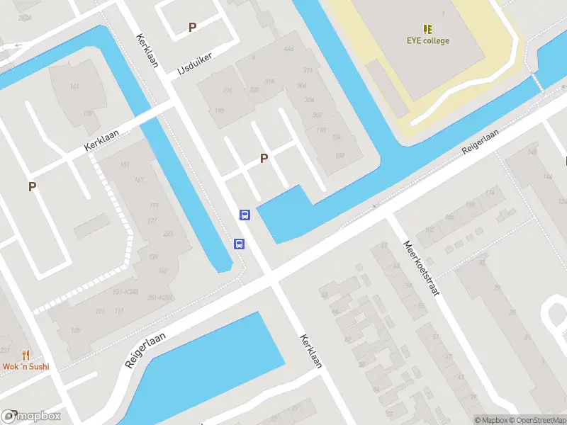 Ambulance met gepaste spoed naar de Kerklaan in Capelle aan den IJssel