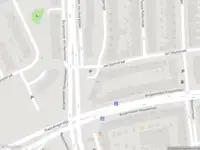 Ambulance met gepaste spoed naar de Vlaardingerdijk in Schiedam