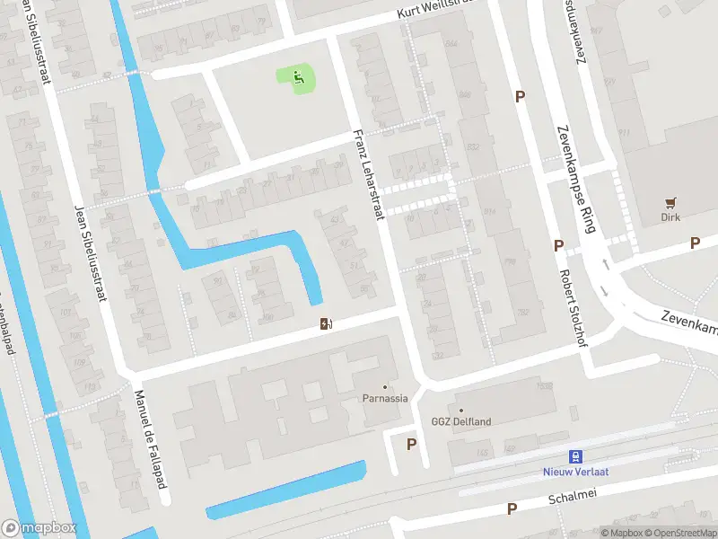 Ambulance met grote spoed naar de Franz Leharstraat in Rotterdam