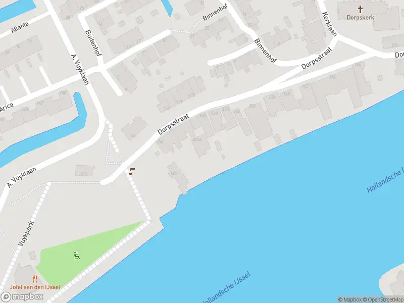 Ambulance met grote spoed naar de Dorpsstraat in Capelle aan den IJssel