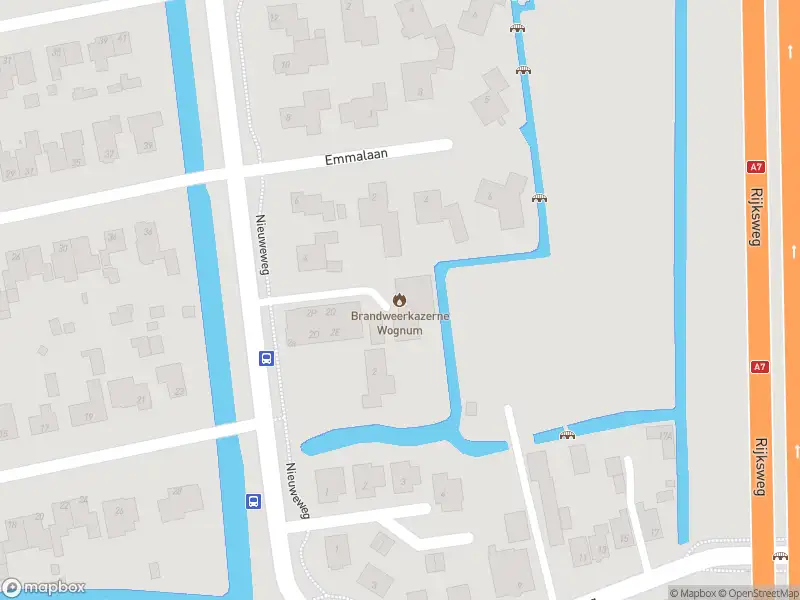 Ambulance met gepaste spoed naar de Nieuweweg in Wognum