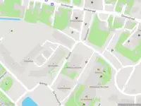 Politie naar de Goosensplein in Den Ham vanwege aanrijding met letsel
