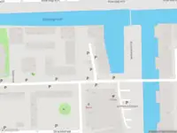 Ambulance met gepaste spoed naar de Kerdijkhof in Amsterdam