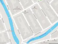 Ambulance met gepaste spoed naar de Nicolaas Zasstraat in Rotterdam