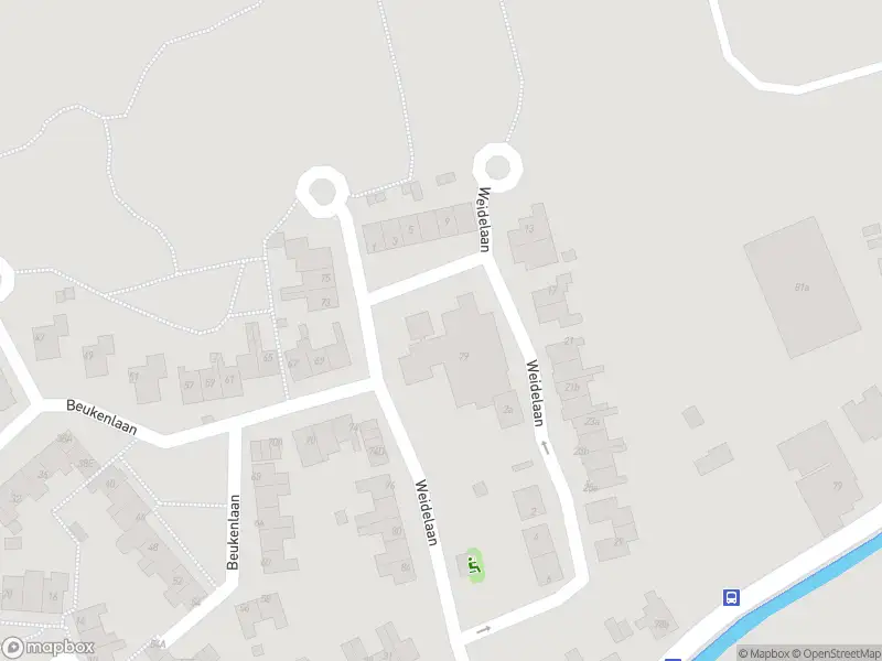 Ambulance met grote spoed naar de Weidelaan in Twisk