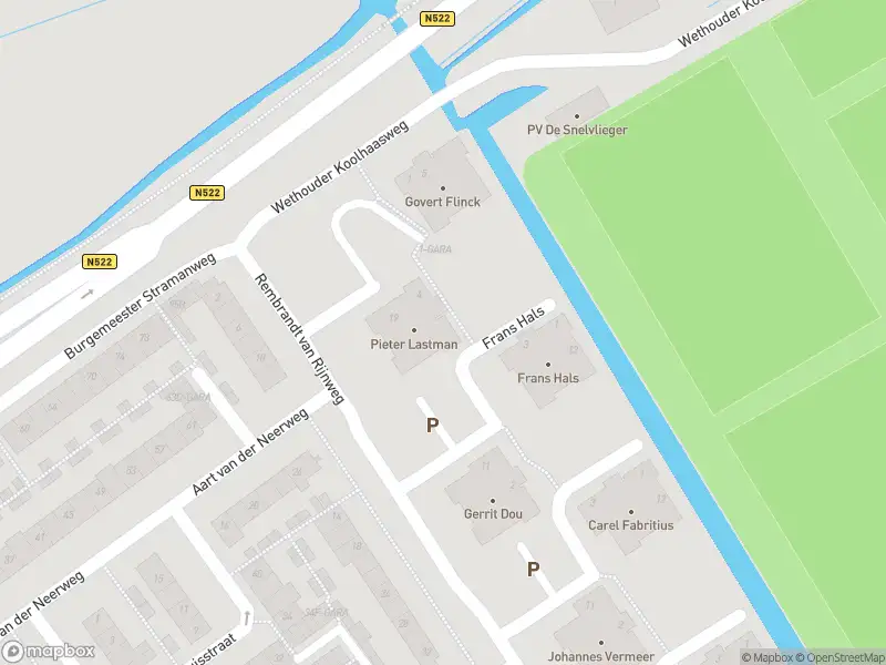 Ambulance met grote spoed naar de Pieter Lastman in Ouderkerk aan de Amstel