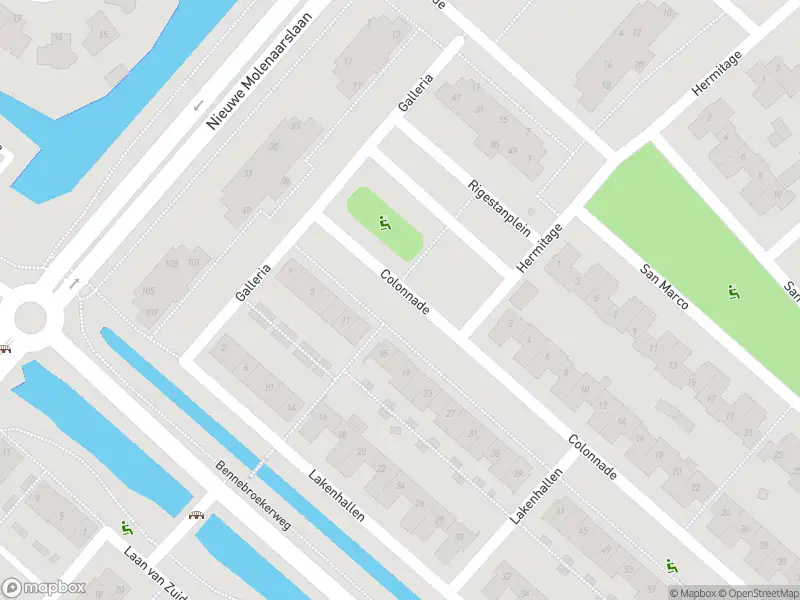 Ambulance met gepaste spoed naar de Colonnade in Hoofddorp