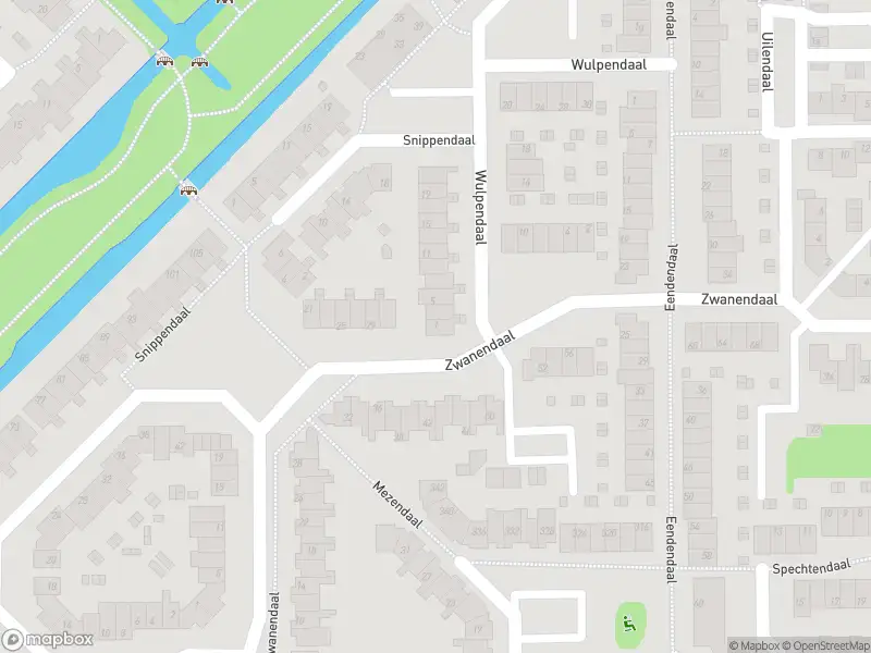 Ambulance met grote spoed naar de Wulpendaal in Nieuwerkerk aan den IJssel