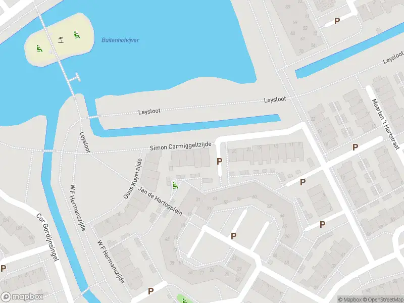 Ambulance met gepaste spoed naar de Simon Carmiggeltzijde in Leiderdorp