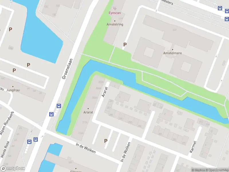 Ambulance met grote spoed naar de Ararat in Amstelveen