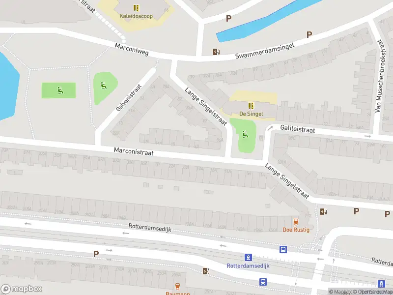 Ambulance met grote spoed naar de Marconistraat in Schiedam
