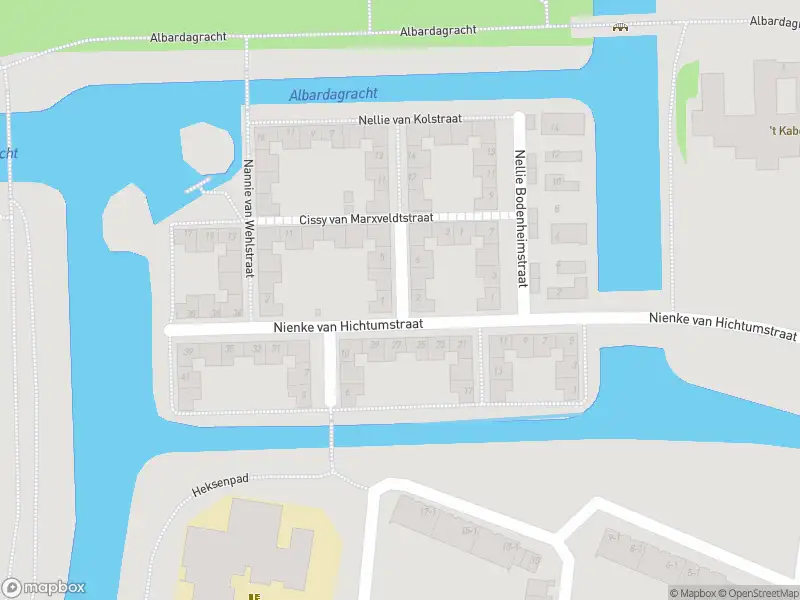 Brandweer met grote spoed naar de Willy Pétillonstraat in Amsterdam