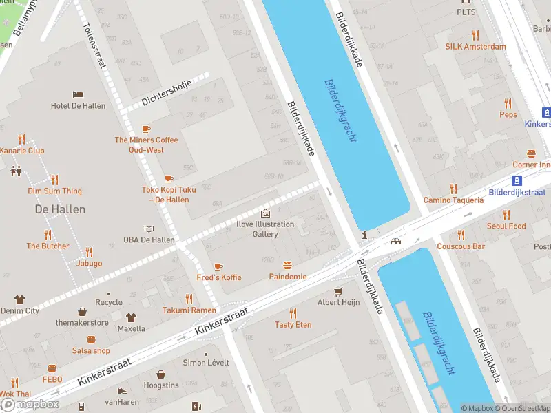Ambulance met grote spoed naar de Hannie Dankbaarpassage in Amsterdam