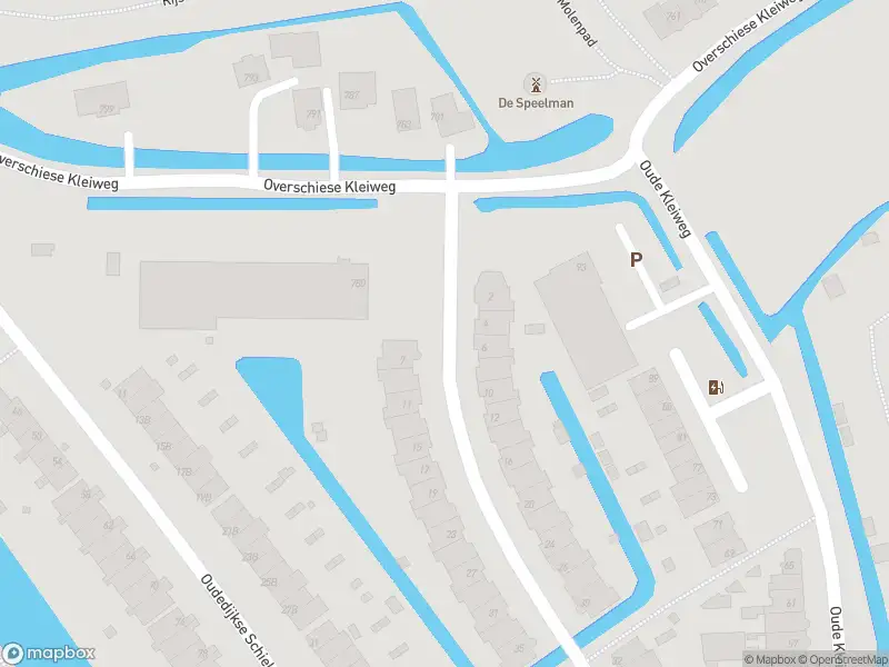 Ambulance met grote spoed naar de Nieuwe Kleiweg in Rotterdam