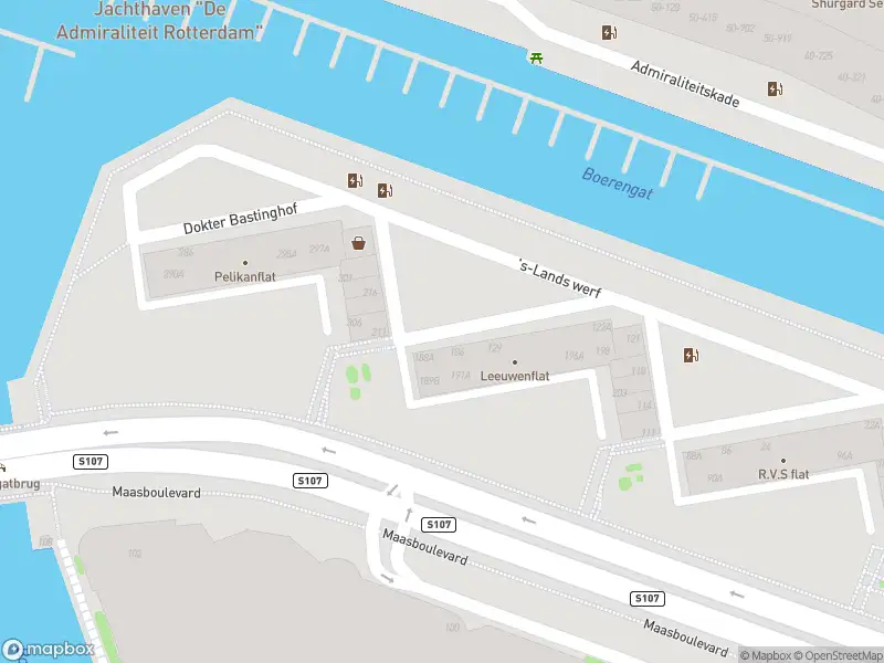 Ambulance met gepaste spoed naar de 's-Lands werf in Rotterdam