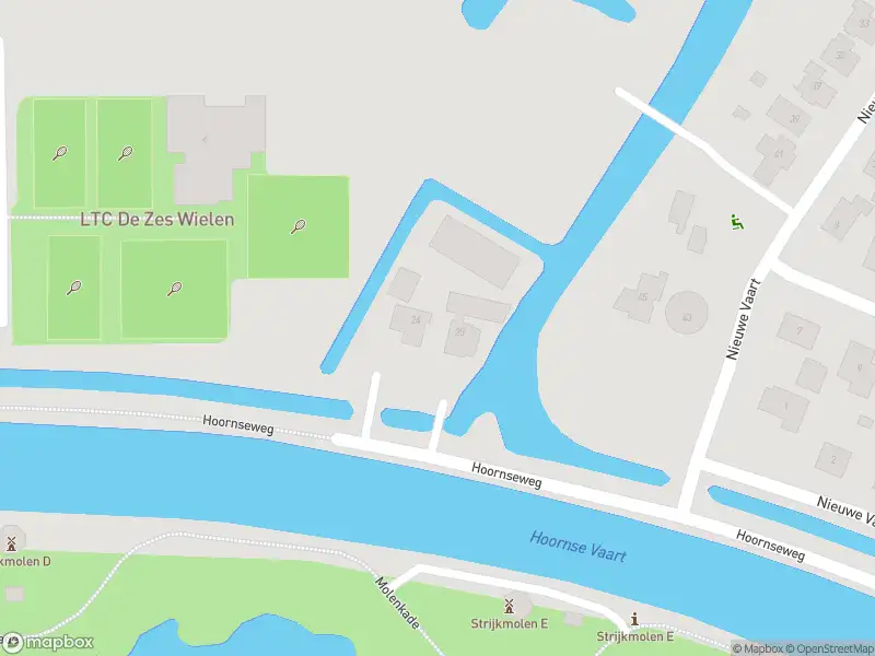 Ambulance met gepaste spoed naar de Hoornseweg in Alkmaar