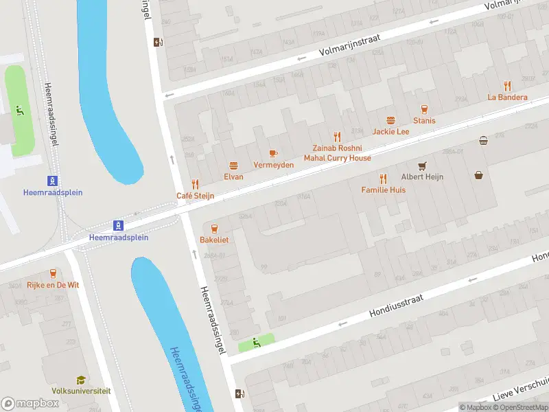 Ambulance met grote spoed naar de Nieuwe Binnenweg in Rotterdam