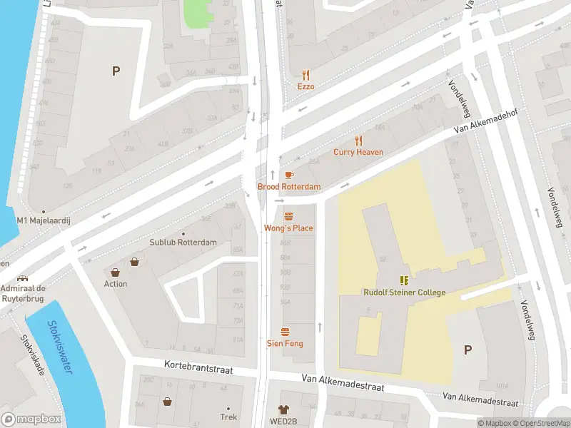 Ambulance met grote spoed naar de Jonker Fransstraat in Rotterdam