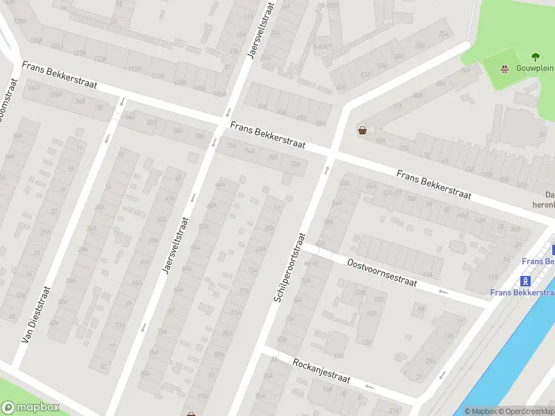 Ambulance met grote spoed naar de Schilperoortstraat in Rotterdam