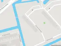Ambulance met gepaste spoed naar de Herman Gorterplaats in Capelle aan den IJssel