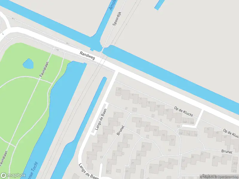 Ambulance met gepaste spoed naar de Op de Klucht in Uithoorn