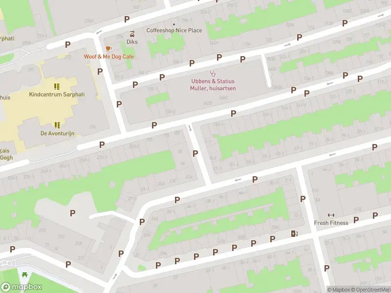 Ambulance met gepaste spoed naar de Korte Tolstraat in Amsterdam
