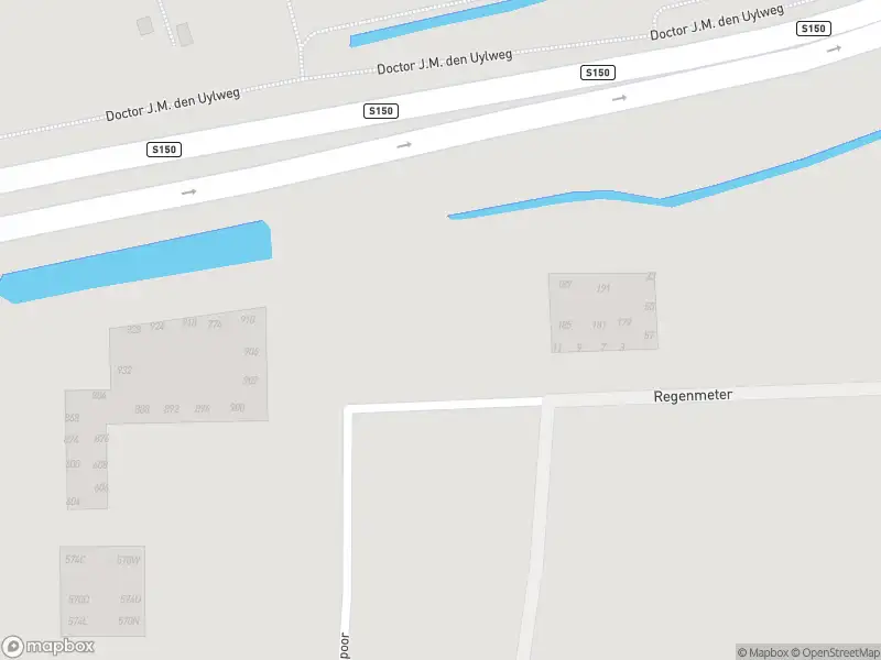 Brandweer met gepaste spoed naar de Regenmeter in Zaandam vanwege een liftopsluiting