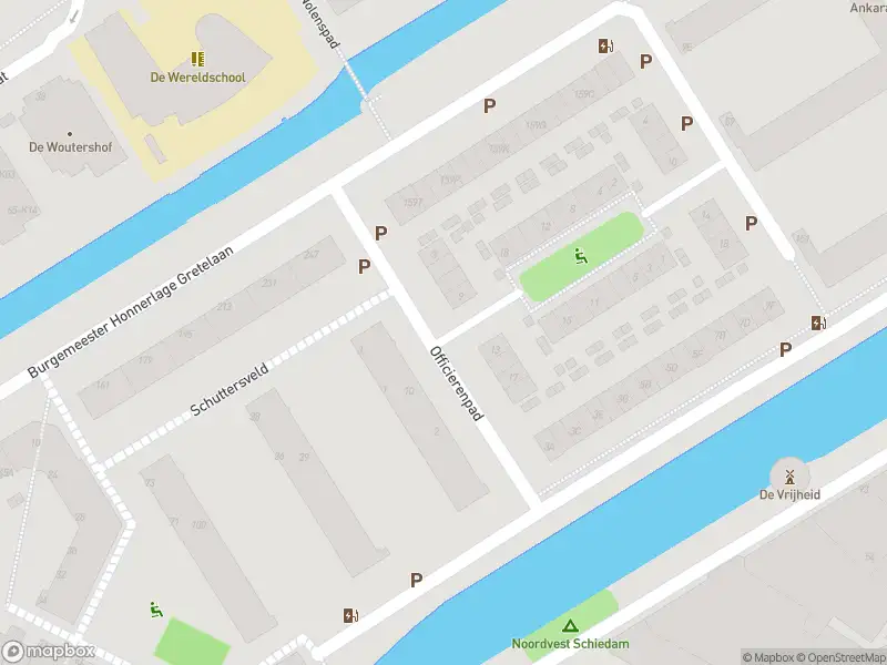 Ambulance met grote spoed naar de Officierenpad in Schiedam