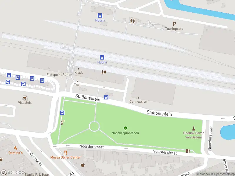 Ambulance met gepaste spoed naar de Stationsplein in Hoorn