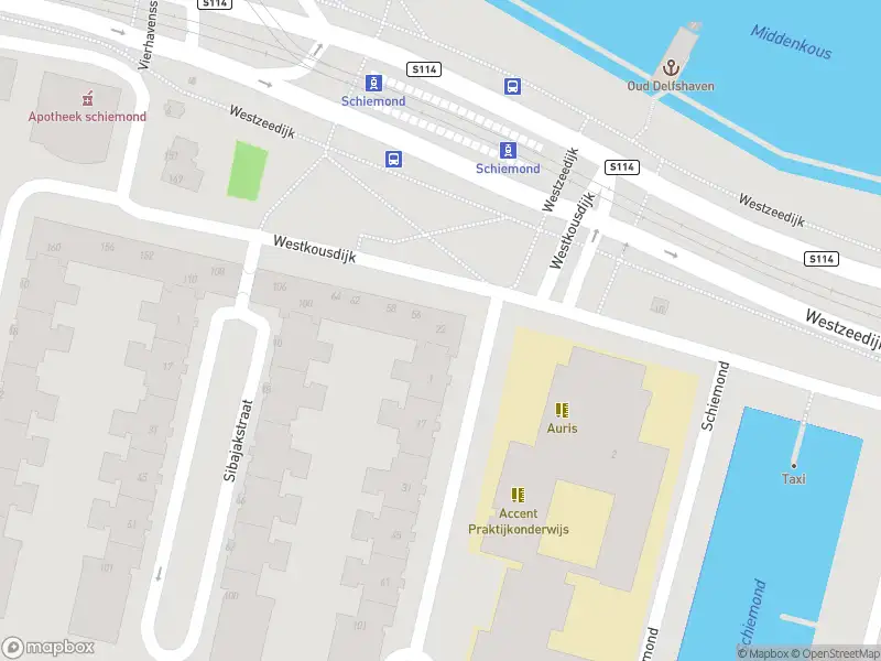 Ambulance met gepaste spoed naar de Westkousdijk in Rotterdam