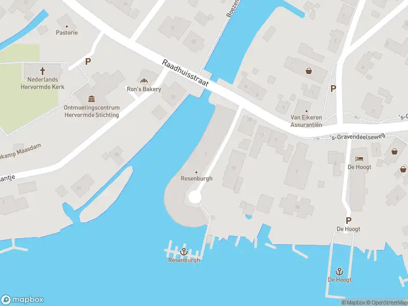 Ambulance met grote spoed naar de Resenburgh in Maasdam