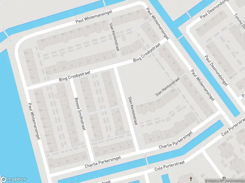 Ambulance met gepaste spoed naar de Stan Kentonstraat in Rotterdam