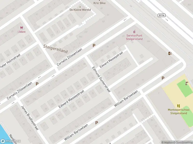 Ambulance met grote spoed naar de Edmund Gunterstraat in Amsterdam