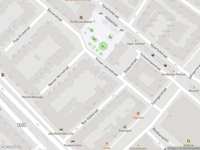 Ambulance met grote spoed naar de Vrouw-Jannestraat in Rotterdam