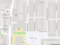Ambulance met grote spoed naar de Henk Henriëtstraat in Amsterdam