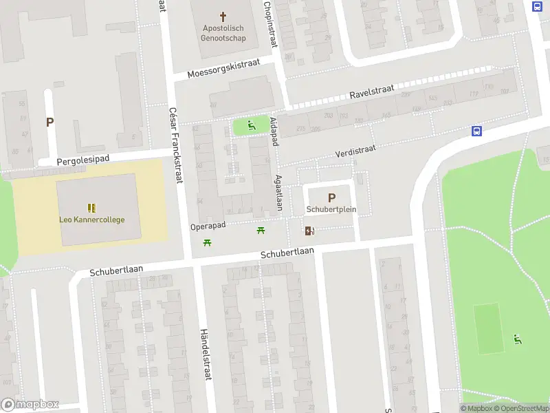 Ambulance met grote spoed naar de Aidapad in Leiden