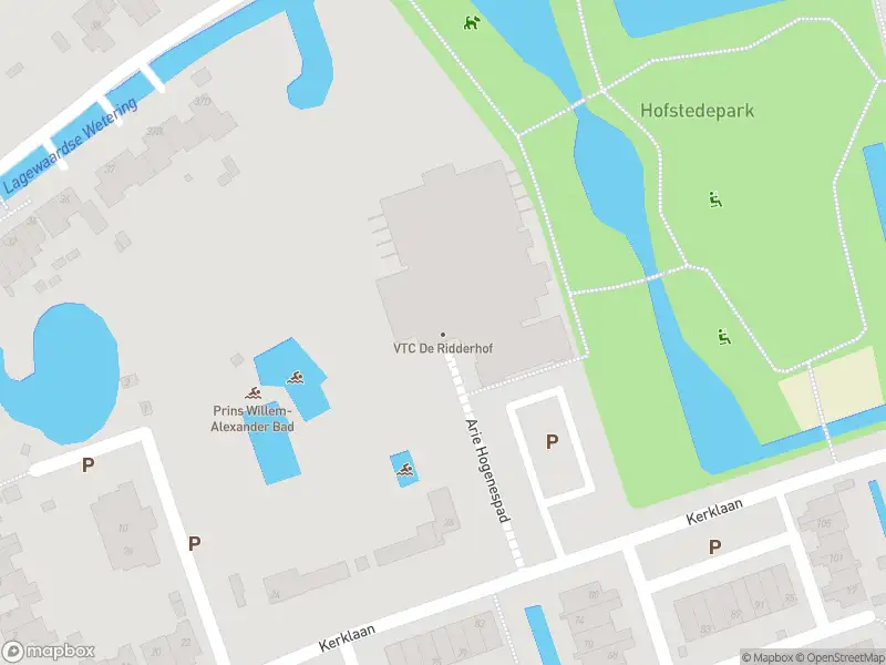 Ambulance met gepaste spoed naar de Arie Hogenespad in Koudekerk aan den Rijn