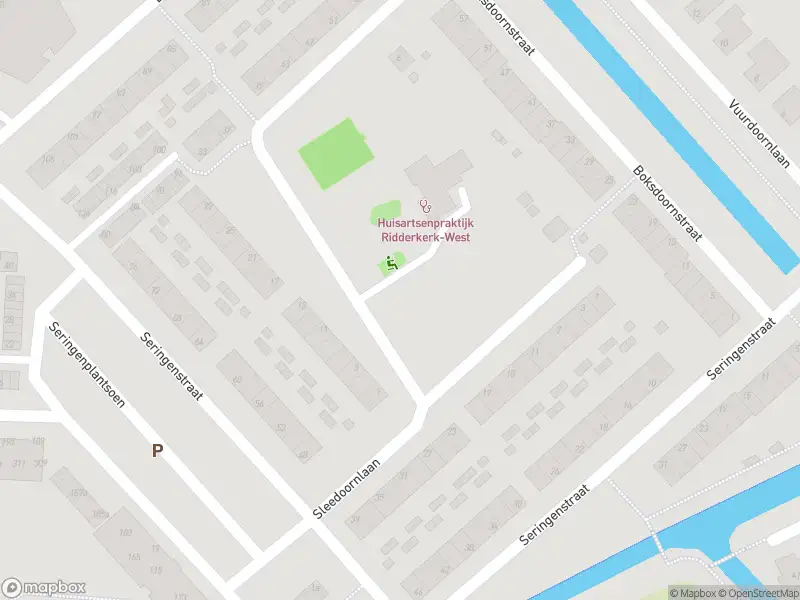Ambulance met grote spoed naar de Meidoornlaan in Ridderkerk