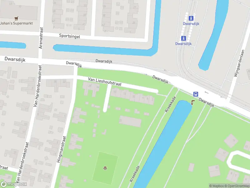 Ambulance met grote spoed naar de Van Lieshoutstraat in Rotterdam
