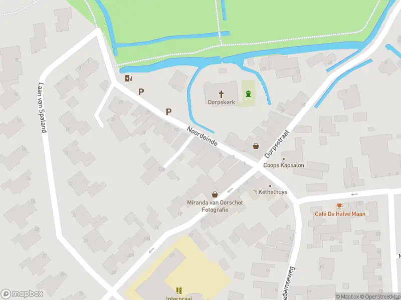 Ambulance met gepaste spoed naar de Noordeinde in Schiedam
