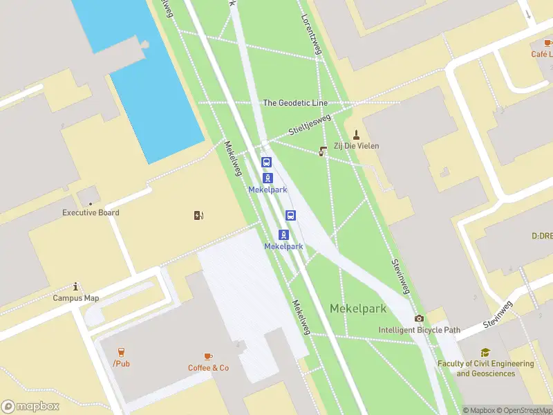 Brandweer met gepaste spoed naar de Leeghwaterstraat in Delft vanwege afgaan automatisch brandalarm