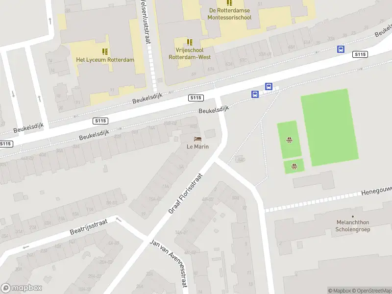 Ambulance met grote spoed naar de Henegouwerplein in Rotterdam