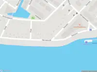 Ambulance met grote spoed naar de Merwehoofd in Papendrecht